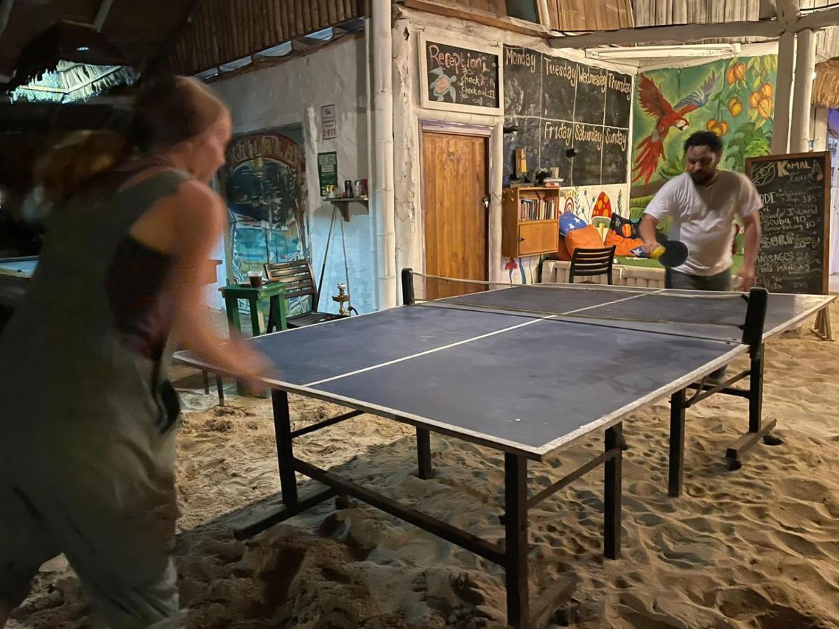 Kamala Surf & Backpacker Hostel Montañita Εξωτερικό φωτογραφία