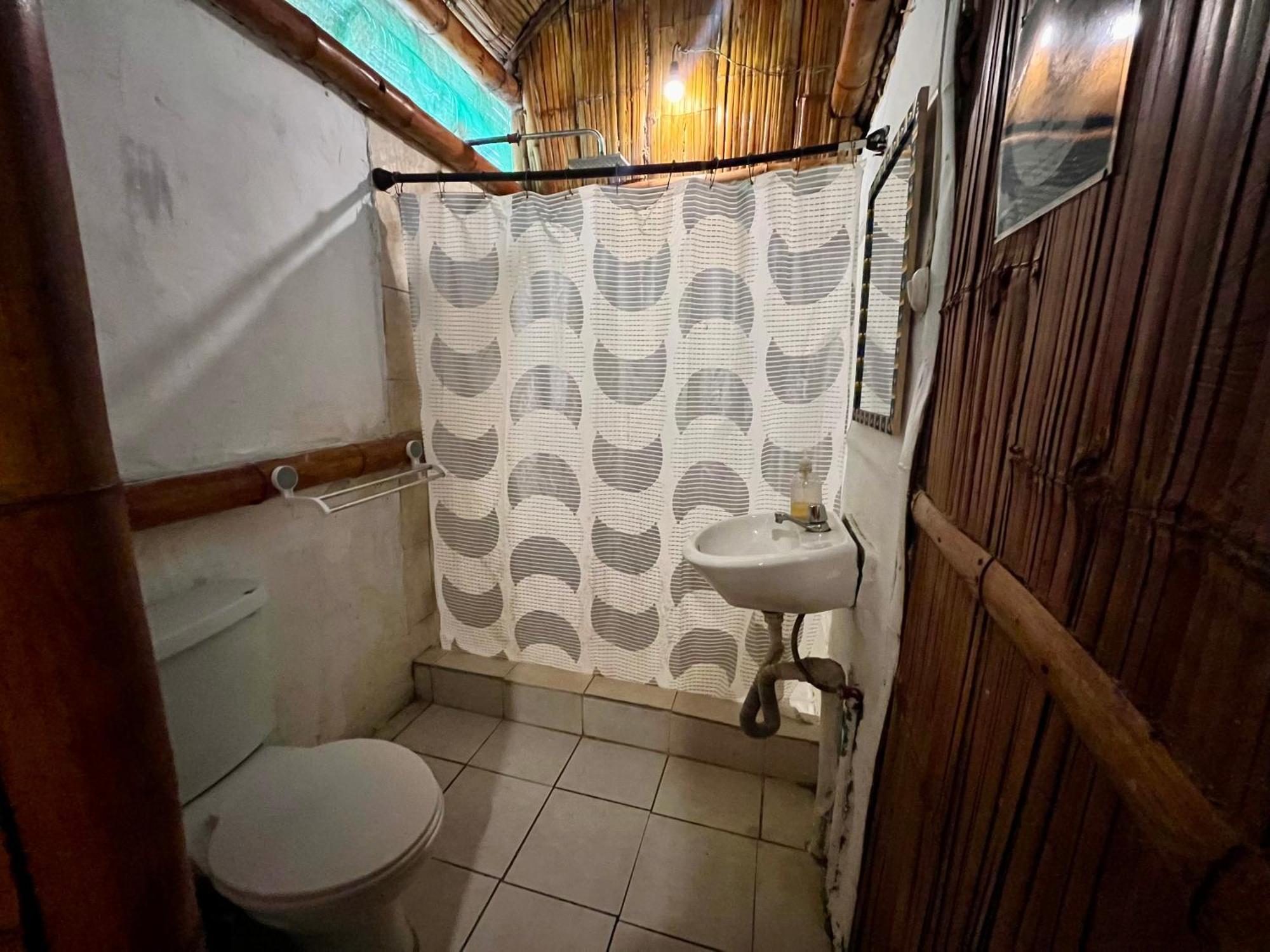Kamala Surf & Backpacker Hostel Montañita Εξωτερικό φωτογραφία